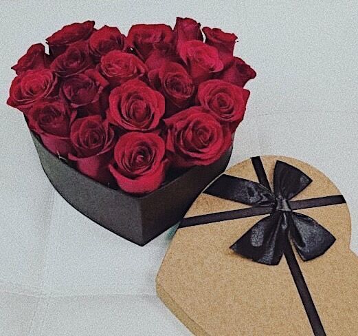 HEARTS BOX "ROSES" HEARTS BOX "ROSES"