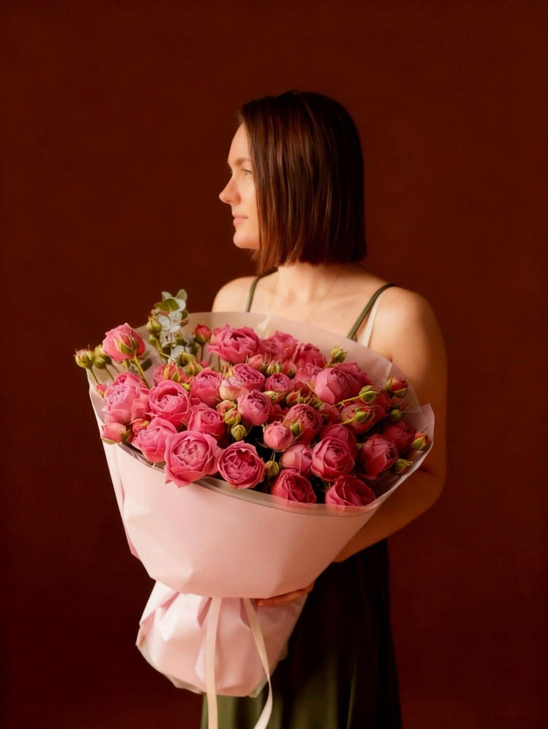 11 кустовых пионовидных роз