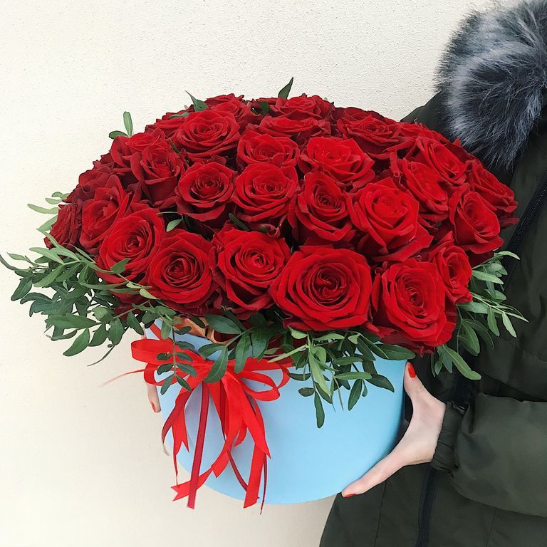 45 РОЗ В КОРОБКЕ 45 РОЗ В КОРОБКЕ